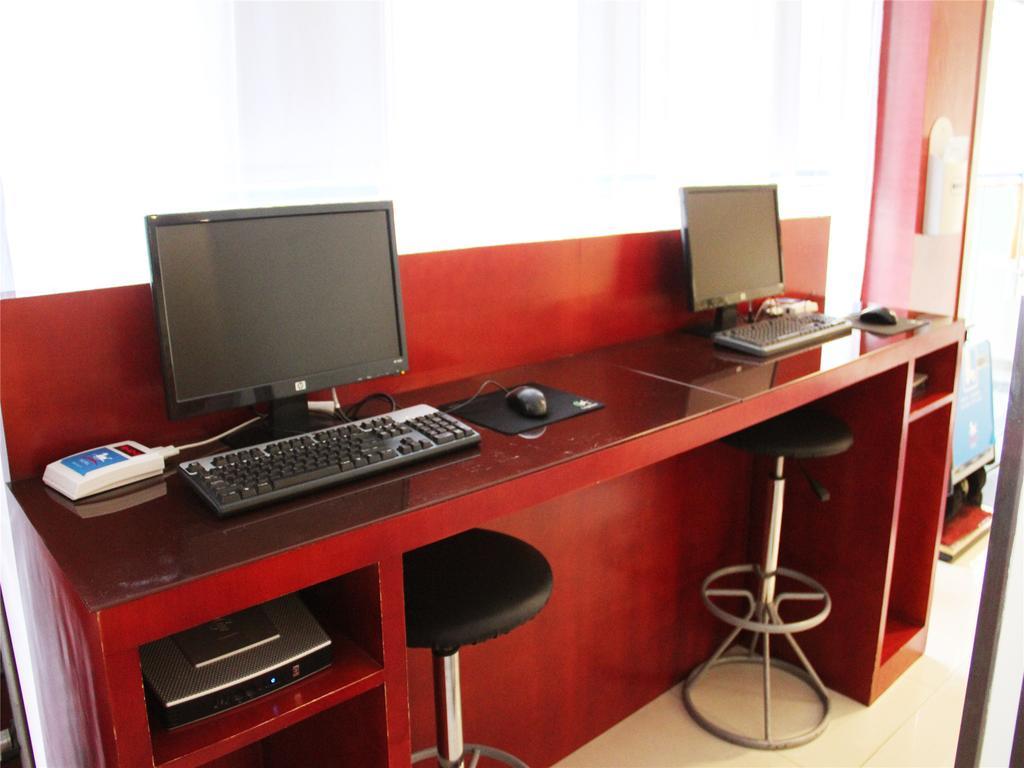 Hanting Express Shenyang Longemont Square Екстер'єр фото